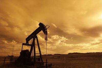 Цена нефти Brent упала ниже $65 впервые с 26 апреля - mk.ru
