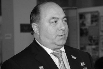 Скончался Герой России, летчик Тайгиб Толбоев - vm.ru - респ. Дагестан