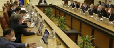 Максим Степанов - Сергей Марченко - Андрей Таран - Стали известны зарплаты министров в апреле - w-n.com.ua