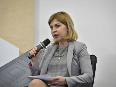 Ольга Стефанишина - Максим Степанов - Украинские COVID-сертификаты позволят украинцам возобновить путешествия в страны ЕС – вице-премьер Стефанишина - gordonua.com - Украина