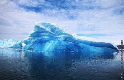 Самый большой в мире айсберг откололся от ледяного шельфа в Антарктике - interfax.ru - Москва - Антарктида