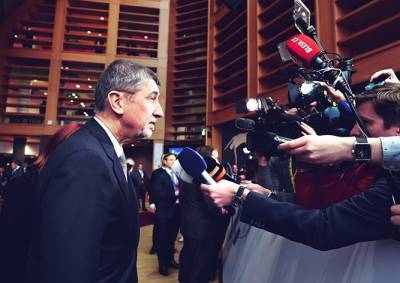 Премьер Чехии: нелегальная миграция – не наша проблема - vinegret.cz - Австрия - Ливия - Брюссель