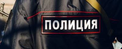 В гимназию Челябинска вызвали полицию из-за школьницы с оружием - runews24.ru - Челябинск