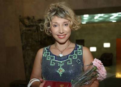 Елена Воробей - Ждала такого всю жизнь: 53-летняя Елена Воробей тайно вышла замуж и хочет родить - province.ru