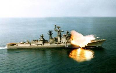 Сегодня будет списан первый индийский эсминец INS Rajput, построенный в СССР - topwar.ru - Грузия - Поти