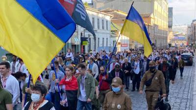 В Харькове назвали парад вышиванок «отвратительным парадом нацистского быдла» - news-front.info - Харьков