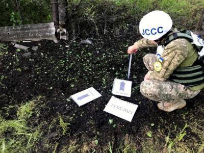 Оккупанты обстреляли дома мирных жителей прифронтовой Маринки (ФОТО) - lenta.ua - Донецк - Донбасс
