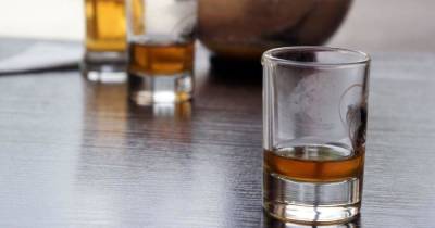 Калининградец украл в магазине виски и продал его на улице - klops.ru - Калининград - Калининградская обл.