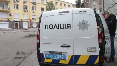 Виктор Медведчук - В Киеве произошли стычки между сторонниками Медведчука и националистами - vesti.ru - Киев - Крым