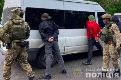Связали и пытали утюгом: в Харькове трое мужчин ограбили женщину - rupor.info - Киев - Харьков