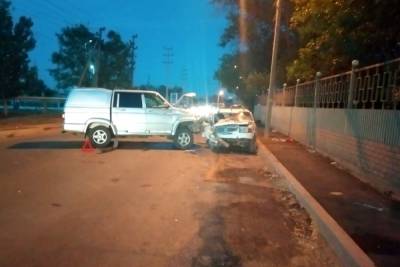 Трое детей пострадали в лобовом ДТП в Трусовском районе Астрахани - volg.mk.ru - Астрахань - Астраханская обл.