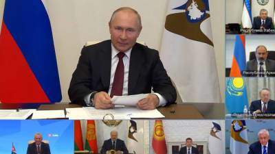 Владимир Путин - Путин заявил, что страна будет стремиться улучшить условия для трудовых мигрантов - piter.tv