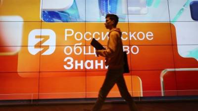 Владимир Путин - Дмитрий Песков - Илон Маск - Илон Маск - «Я сказал, что ее наградит Путин» — попросивший о награде студент выполнил обещание маме - 5-tv.ru - Москва