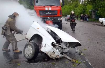 Под Харьковом авто разорвало на части, жуткие кадры: "в результате столкновения..." - politeka.net - Харьков