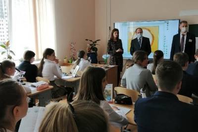 Вячеслав Никонов - Александр Богомаз - Брянский предуниверсарий посетил депутат Госдумы Вячеслав Никонов - mk.ru - Брянск