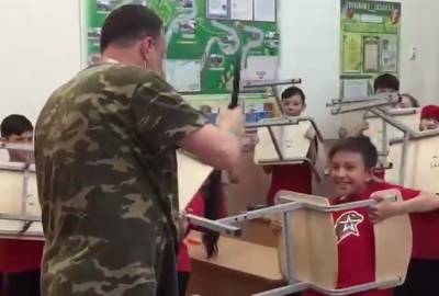 Ирина Волынец - Омбудсмен поддержала учителя ОБЖ из Татарстана после инсценировки нападения на класс - govoritmoskva.ru - Москва - респ. Татарстан