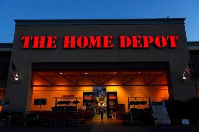 Ford - Home Depot, Foot Locker и Deere выросли на премаркете - smartmoney.one - Нью-Йорк - Reuters