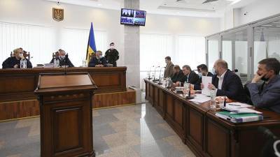 Виктор Медведчук - Юрий Бойко - Депутаты рады предложили суду Киева взять на поруки Медведчука - iz.ru - Киев