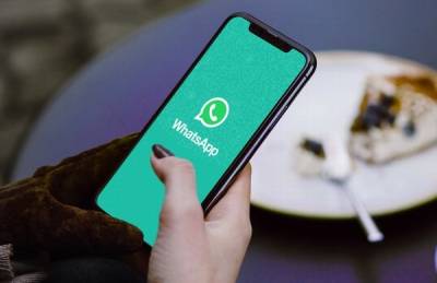 Владельцев iPhone по всему миру могут оставить без WhatsApp - cnews.ru - По
