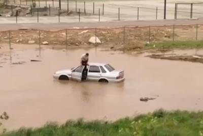 Улица в Ярославле снова стала водной ловушкой - yar.mk.ru - Ярославль
