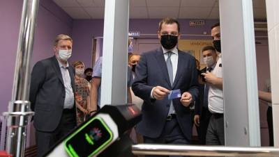 Александр Цыбульский - В школах Архангельска внедрили систему контроля за учениками - dp.ru - Архангельск - Архангельская обл.