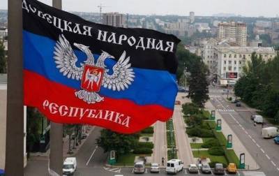 Владимир Зеленский - Денис Пушилин - Сергей Аксенов - Леонид Пасечник - Украина ввела санкции против глав "ЛДНР" и Крыма - korrespondent.net - Крым - ДНР - ЛНР - Донбасс
