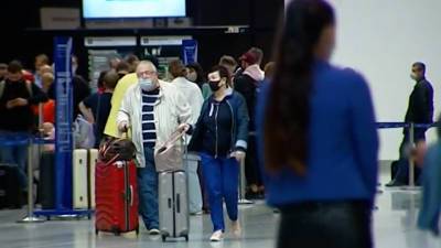 Аэропортный коллапс: тысячи пассажиров застряли из-за глобального сбоя - vesti.ru - Санкт-Петербург - Сочи - Екатеринбург