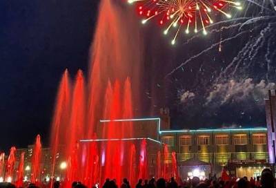 Жители Тосно сами выбрали время для проведения светового шоу фонтана - online47.ru - район Тосненский - Тосно