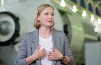 Клим Шипенко - Юлия Пересильд - Алексей Дудин - Актриса Юлия Пересильд начинает тренировки перед полетом на МКС - bfm.ru