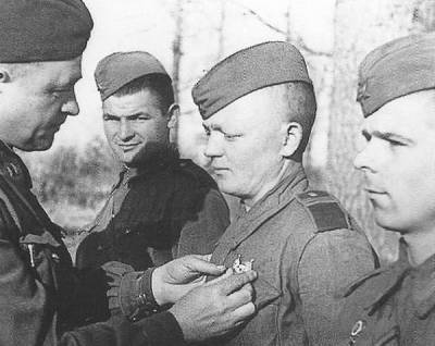 Петр I - Андрей Первозванный - Какую cсоветскую награду больше всего ценили фронтовики - russian7.ru