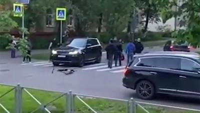 Водитель открыл стрельбу по пешеходам из-за ударившего по машине россиянина - newsland.com