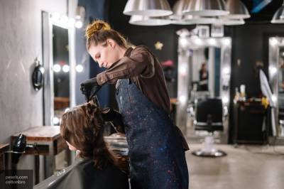 Британский стилист дал советы, которые помогут волосам выглядеть свежо - newinform.com - Англия