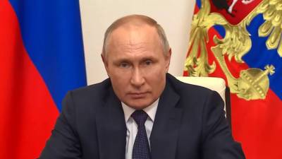 Владимир Путин - Путин считает Россию страной уникальных возможностей для талантливого человека - piter.tv