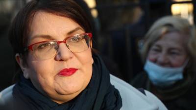 Юлия Галямина - Галямину задержали на съезде муниципальных депутатов в Великом Новгороде - iz.ru - Москва - Великий Новгород