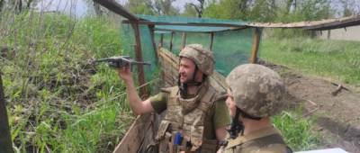 Депутаты передали 9 дронов украинским военным на передовую - w-n.com.ua