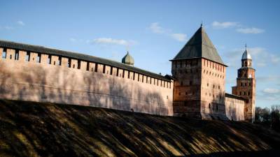 Власти Новгорода объяснили присутствие полиции на встрече депутатов «антиковидным рейдом» - gazeta.ru - Новгородская обл. - Великий Новгород