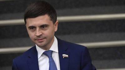 Руслан Бальбек - Олег Николенко - В Госдуме отреагировали на слова Киева об условиях поставок воды в Крым - gazeta.ru - Киев - Крым - Севастополь