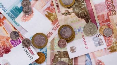 Психолог рассказал, как люди настраивают себя на бедность - newinform.com
