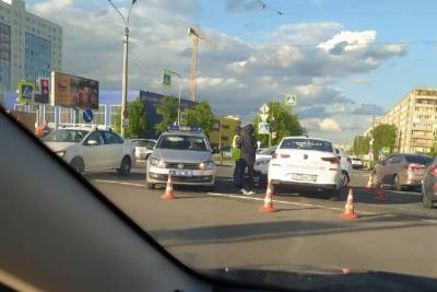 Таксист Ситимобил насмерть зарезал другого водителя после ДТП - spb.mk.ru - Таджикистан