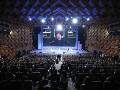 Илона Маску - Минпромторг предложил Илону Маску обсудить строительство завода Tesla в России - kasparov.ru - Twitter