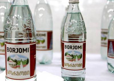 В Грузии из-за забастовок прекращено производство минеральной воды "Боржоми" - nakanune.ru - Грузия