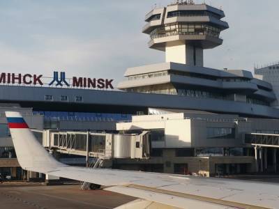 Рейсы авиакомпании Ryanair совершил аварийную посадку в Минске, на место отправилась спецтехника - unn.com.ua - Киев - Вильнюс - Минск