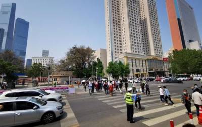 В Китае авто на скорости влетело в людей на переходе, есть жертвы - korrespondent.net - Китай