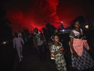 В Конго из-за извержения вулкана тысячи жителей бежали в соседнюю Руанду - kasparov.ru - Конго - Руанда - Гома - Reuters