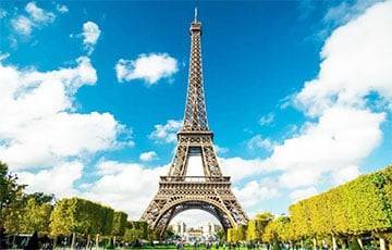 В Париже Эйфелева башня стала частью оптической иллюзии - charter97.org - Париж - Paris