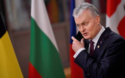 Литовский МИД потребовал незамедлительно отпустить севший в Минске самолет - runews24.ru - Литва - Вильнюс - Минск