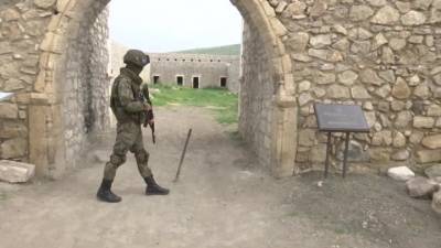 В Карабахе миротворцы сопроводили паломников в монастырь Амарас - vesti.ru - Степанакерт