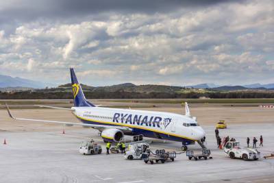 Ryanair неуклюже оправдывается, перекладывая вину за инцидент на Минск - naviny.by - Вильнюс - Минск - Афины