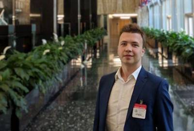 Роман Протасевич - ТВ Беларуси: Милиция задержала Протасевича после публикации его фото в аэропорту Минска - topwar.ru - Минск