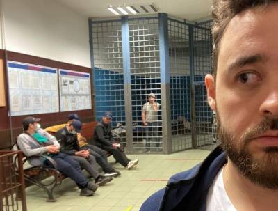 Никита Могутин - Главного редактора Baza отпустили из отдела полиции под обязательство о явке - sobesednik.ru